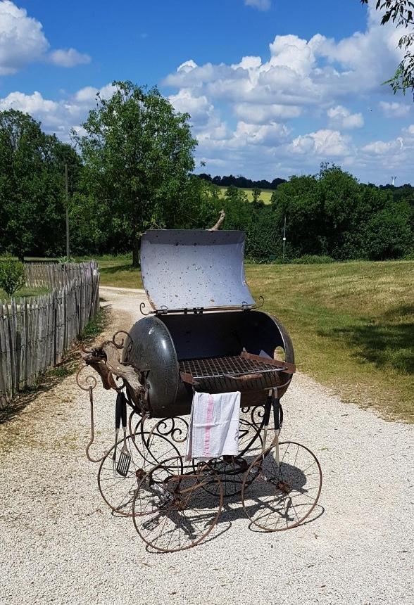 Camping La Petite Houmee Curzay-sur-Vonne Экстерьер фото