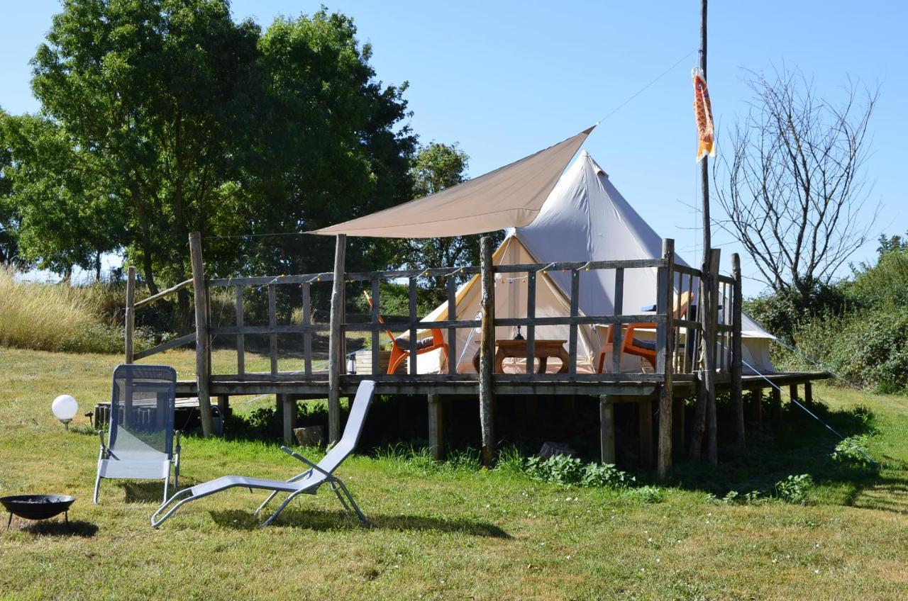 Camping La Petite Houmee Curzay-sur-Vonne Экстерьер фото