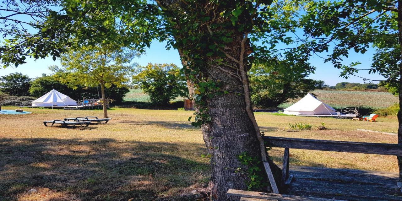 Camping La Petite Houmee Curzay-sur-Vonne Экстерьер фото