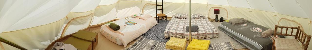 Camping La Petite Houmee Curzay-sur-Vonne Экстерьер фото